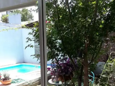 Depto Tipo Casa 4 ambientes con 1 baño