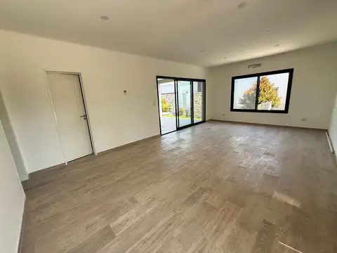 Casa en venta Barrio Santa Elena Pilar del Este