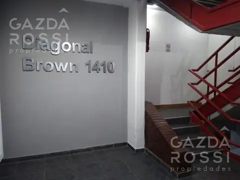 Oficina en Alquiler en Adrogue, $ 300.000