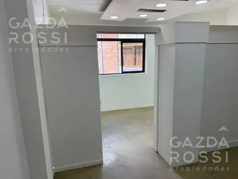 Oficina en Alquiler en Adrogue, $ 300.000