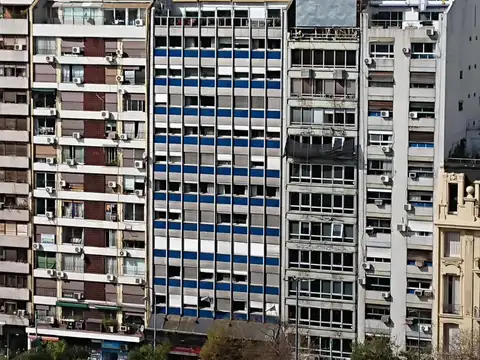 Oficina 5 ambientes con 1 baño