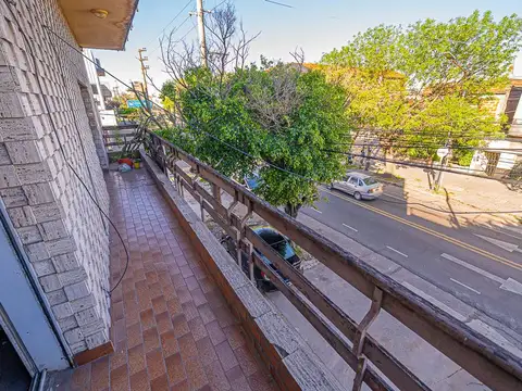 VENTA 2 DEPARTAMENTOS CON LOCAL RAMOS MEJIA