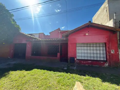 P.H en alquiler en Don Torcuato 4 ambientes con pequeña terraza