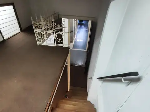 Oficina 2 ambientes con 1 baño