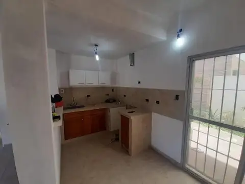 Depto Tipo Casa en Venta de 3 ambientes