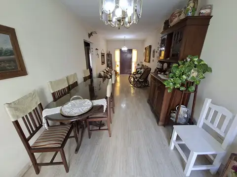 APTO CREDITO - CASA AMERICANA + LOCAL - OPORTUNIDAD