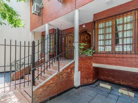 Se vende Dúplex de 5 ambientes en Villa Crespo - Muy buena ubicación.
