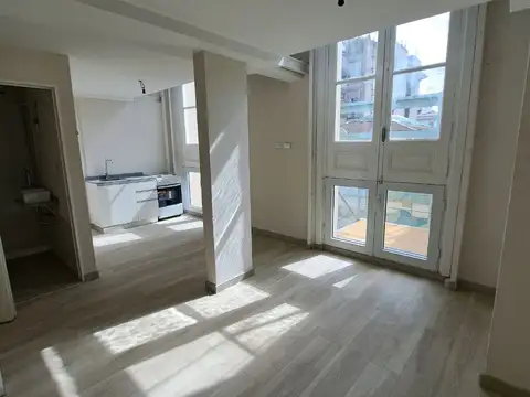 hipolito irigoyen 2400, Piso 2