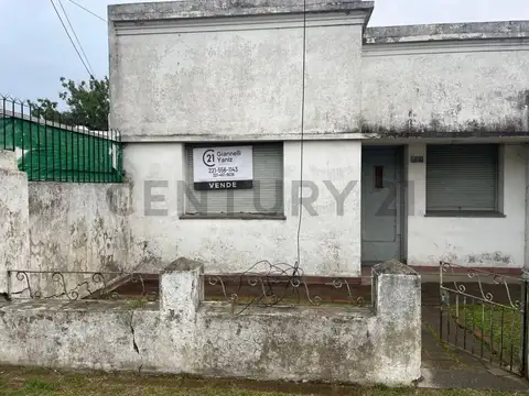 Casa a demoler o remodelar con excelente terreno en venta