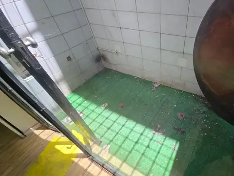 VENTA DE LOCAL EN ONCE SIN EXPENSAS