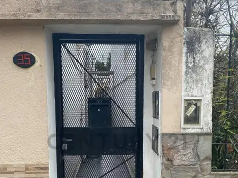 75 entre 119 y 120 100, Piso 0