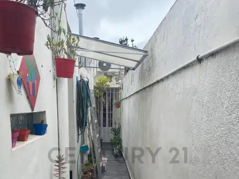 PH interno de 2 dormitorios cerca del Hospital San Martín