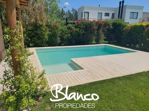 Casa en Alquiler de 4 dormitorios