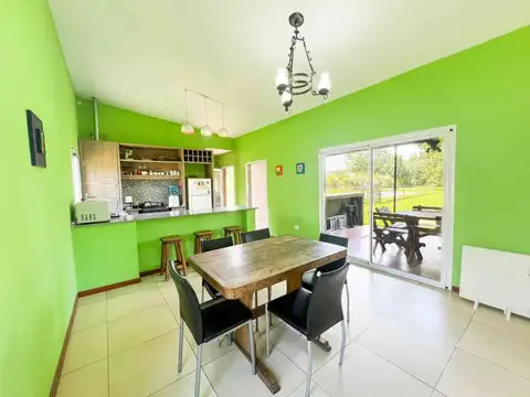 Casa en Venta con 1 cochera