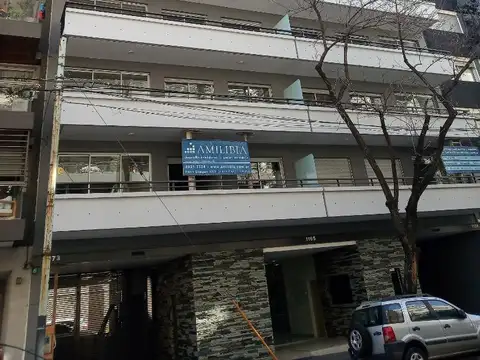 7mo PISO   86 m2   COCHERA CUBIERTA PB