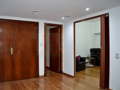 Departamento 5 ambientes con 4 baños
