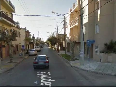 Departamento - Venta - Argentina, Ramos Mejía - LAPRIDA 200