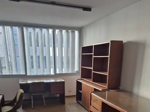 Oficina en Venta 56 años