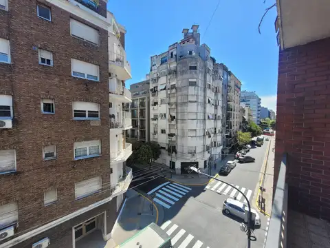 Departamento en Alquiler en Monserrat, $ 680.000