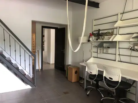 Casa 6 ambientes con 3 baños