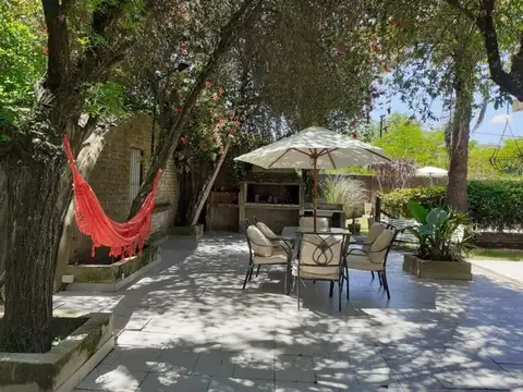 ALQUILER TEMPORARIO QUINTA 4 AMBIENTES EN VILLARS