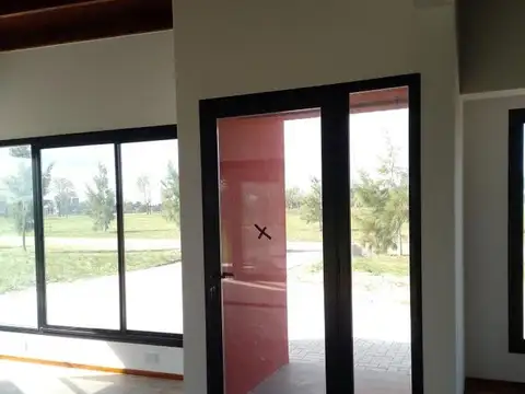 Casa en Venta en Coronel Brandsen, USD 165.000