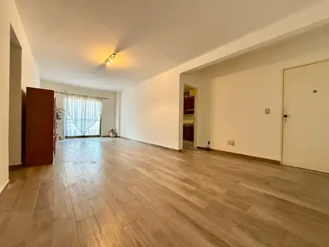 Amplio y luminoso departamento 5 ambientes con balcon