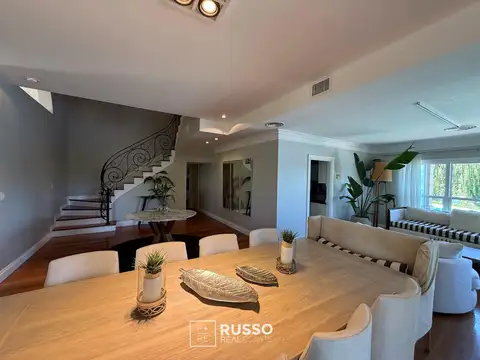 VENTA CASA 4 DORM EN SUITE AL LAGO - LOS CASTORES - NORDELTA