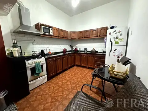 Depto Tipo Casa 4 ambientes con 2 baños