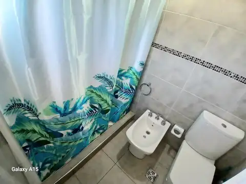 30 De Agosto 243 , Piso 1