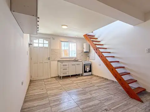 Depto Tipo Casa en Venta de 2 ambientes