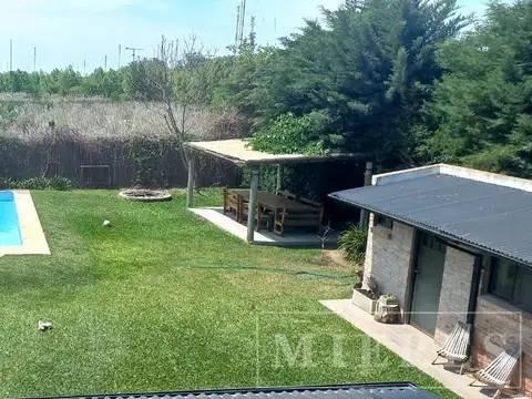 Casa 5 ambientes con 3 baños