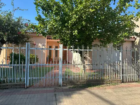 Bv.lisandro De La Torre 300