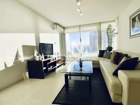 Departamento en Venta en Playa Mansa, USD 420.000