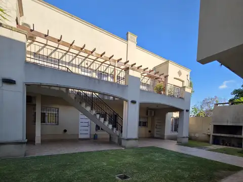 Moreno 900, Piso p b