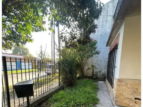 Casa en Venta en Villa Santos Tesei, USD 115.000