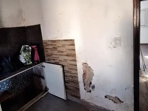Casa 3 ambientes con 1 baño