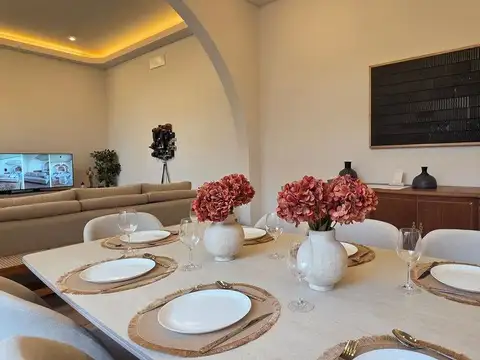 Casa en Venta en Nuestra Señora De Lourdes, USD 420.000