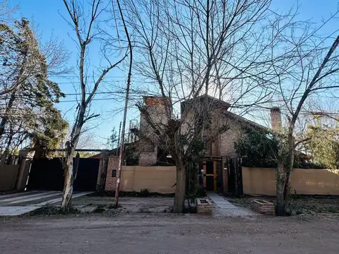 Casa en Venta de 5 dormitorios