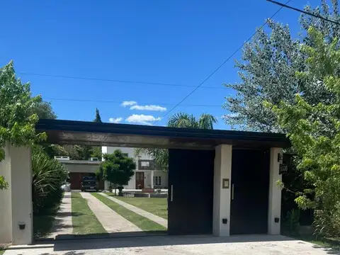 Casa en Alamos Del Aeroclub