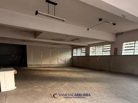 Local ideal taller deposito o logista