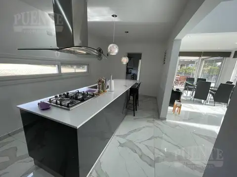 Casa en Venta en Countries y Barrios Cerrados en San Vicente, USD 350.000