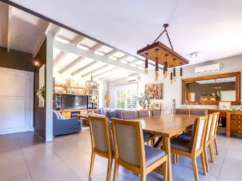 Casa 4 ambientes con 3 baños