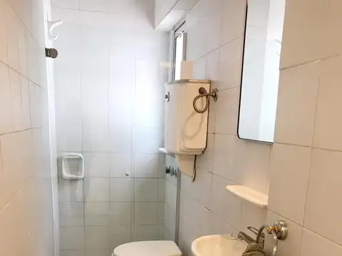 Casa 6 ambientes con 4 baños