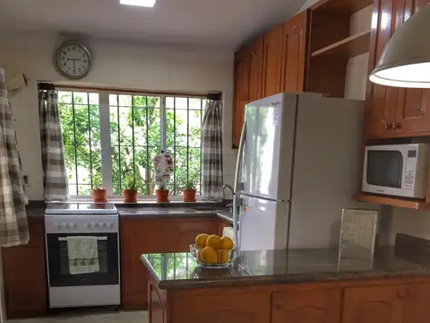 Casa en Alquiler Temporal en Playa Mansa, $ 0