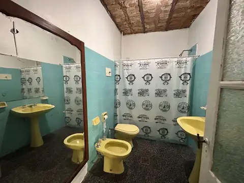 VENTA PH INTERNO 2 AMB BERNAL CON PATIO