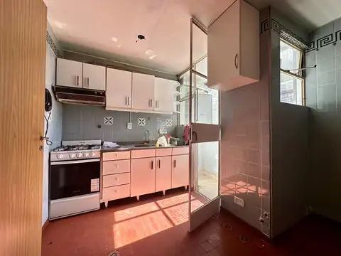 Departamento en Alquiler en Acassuso Vias  /  Santa Fe, $ 900.000