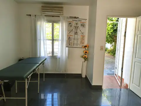 DEPARTAMENTO 3 AMBIENTES TIPO DÚPLEX CON PATIO, PARRILLA Y COCHERA EN BARRIO CERRADO
