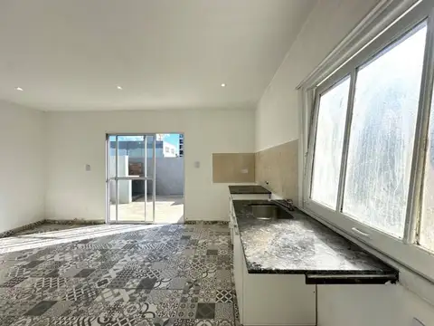 Depto Tipo Casa en Venta de 3 ambientes