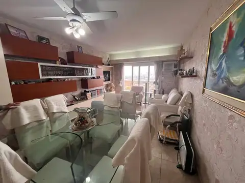 Av. de los Incas 3200